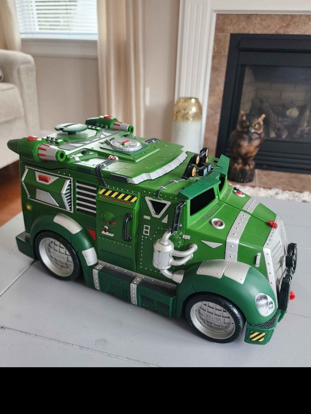 2002 Playmates TMNT Teenage Mutant Ninja Turtles Battle Shell Armored Truck Toy
